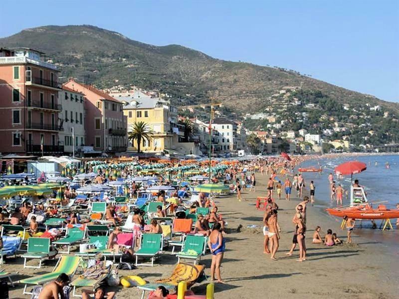 Top Relax Apartamento Alassio Exterior foto