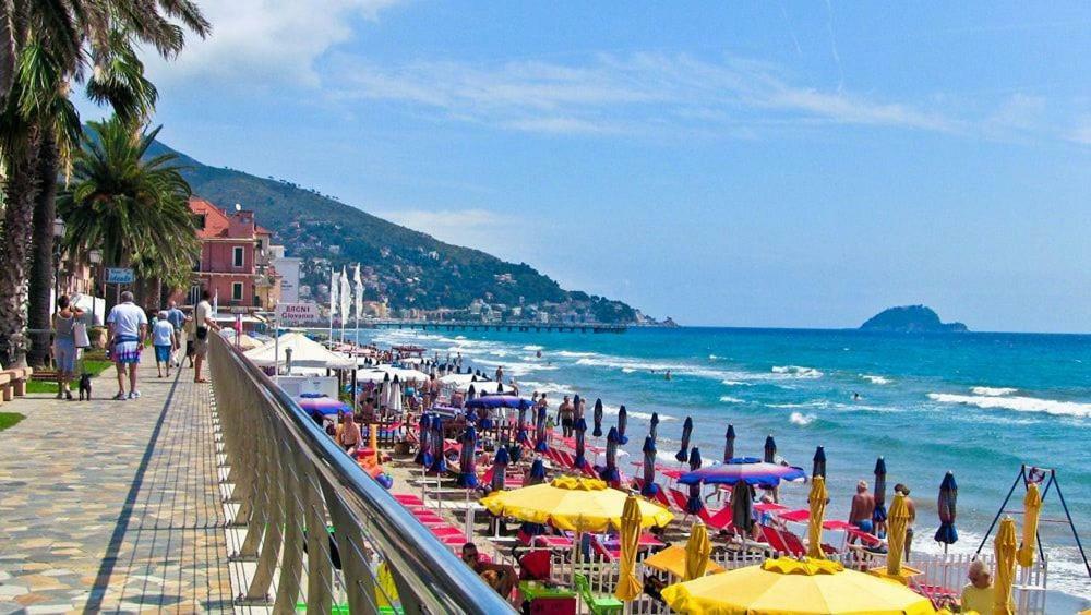 Top Relax Apartamento Alassio Exterior foto